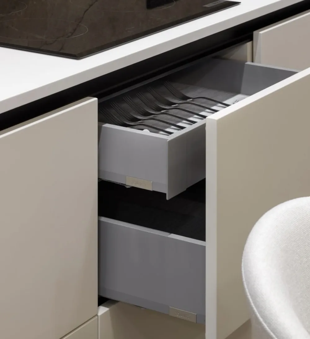 Виттори — Кухни на заказ Elegance Mebel